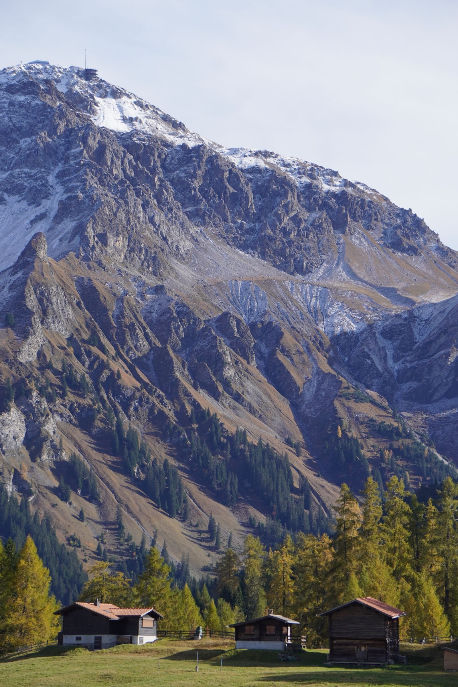 Le village alpin d'Arosa dans les Grisons
